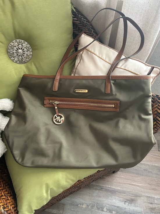 Michael Kors Handbags - Michael Kors Olive Green Tote with Brown Leather Trim & Gold Charm